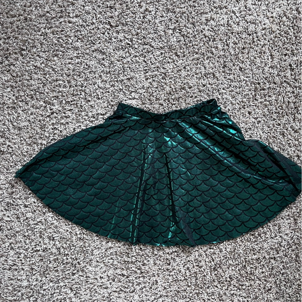 Chic Emerald Mermaid Patterned Skater Skirt – Size‎ Small